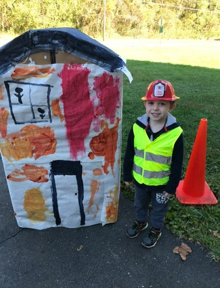 Building a cardboard house! 11/9/2021